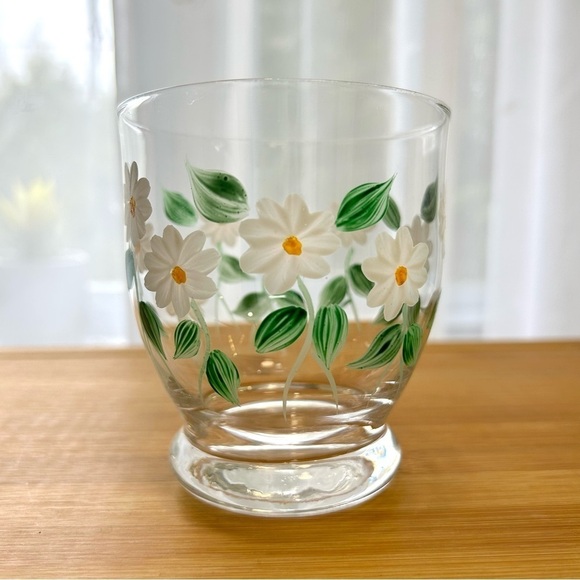 SOLD-Vintage hand painted glass pitcher and 5x water glasses - Picture 6 of 7